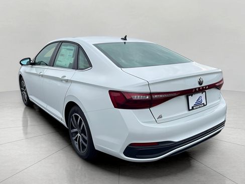 New 2025 Volkswagen Jetta SE image 5