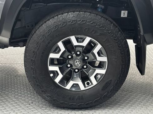 Used 2023 Toyota Tacoma TRD Off-Road AWD/4WD image 6