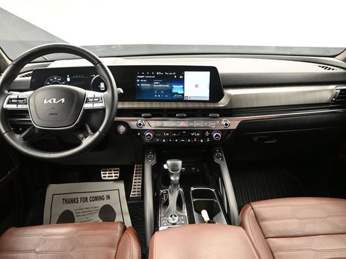 Certified 2025 Kia Telluride SX Prestige AWD/4WD image 35