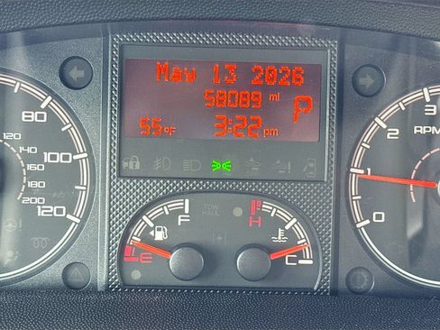 Used 2021 RAM ProMaster 2500 w/ Convenience Group FWD image 12