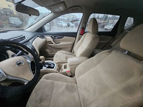 Used 2015 Nissan Rogue SV image 13