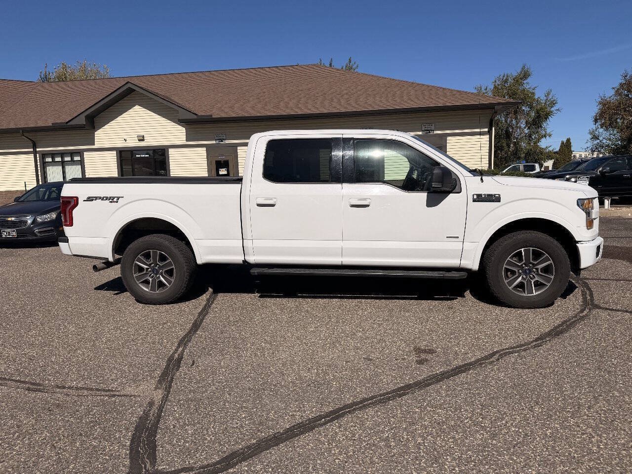 Used 2017 Ford F150 XLT w/ Equipment Group 302A Luxury AWD/4WD image 3