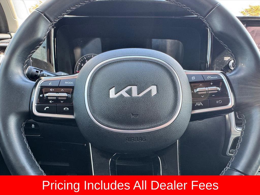 Used 2023 Kia Sorento S FWD image 17