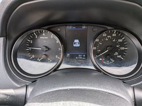 Used 2019 Nissan Rogue S image 12