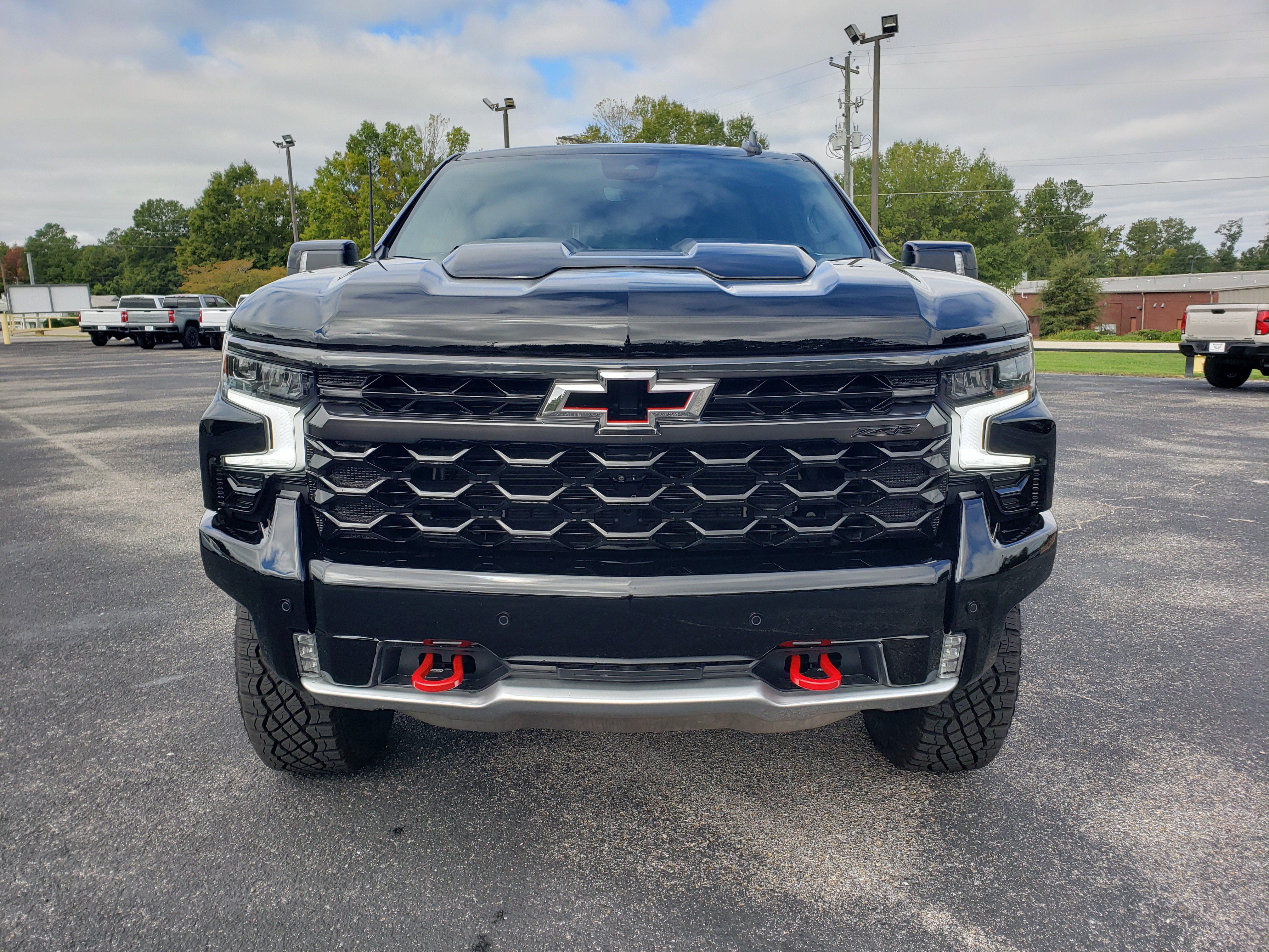 Used 2026 Chevrolet Silverado 1500 ZR2 w/ LPO, Dark Essentials Package AWD/4WD image 7