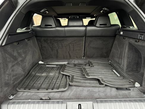 Used 2016 Land Rover Range Rover Sport SVR image 31