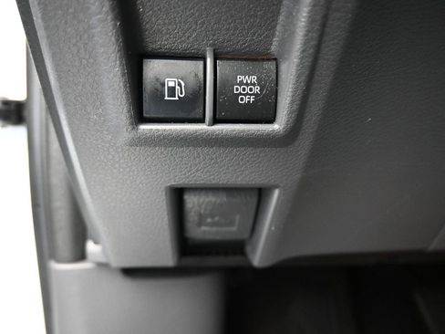 Used 2021 Toyota Sienna LE image 26