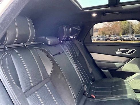 Used 2018 Land Rover Range Rover Velar R-Dynamic SE image 27