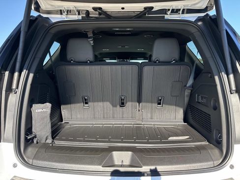 New 2026 GMC Yukon Elevation w/ LPO, Get Active Package image 12