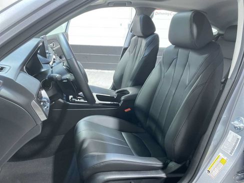 Certified 2026 Acura Integra FWD image 11