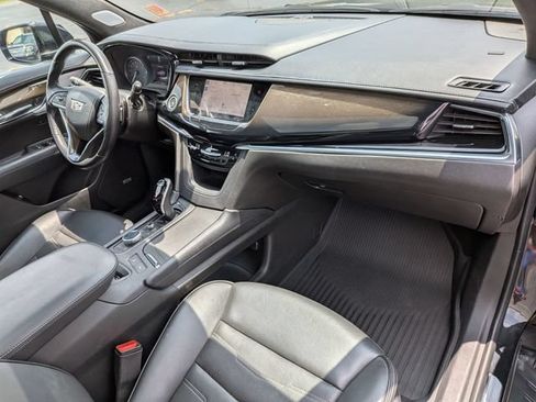 Used 2021 Cadillac XT6 Premium Luxury w/ Platinum Package AWD/4WD image 45