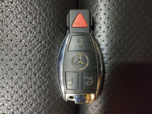 Used 2018 Mercedes-Benz C 300 Sedan w/ Premium Package image 32