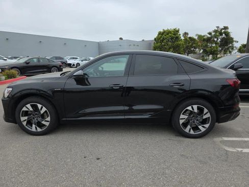 Used 2023 Audi e-tron Premium w/ Convenience Plus Package AWD/4WD image 4