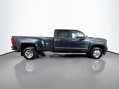 Used 2017 GMC Sierra 3500 Denali w/ Duramax Plus Package AWD/4WD image 9