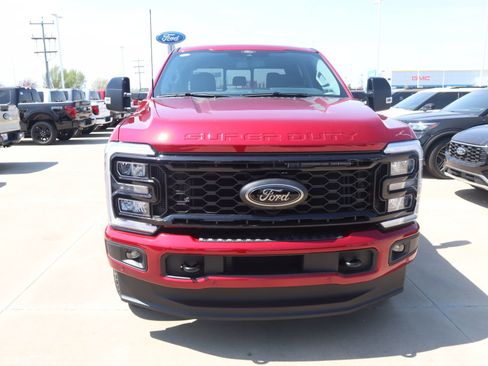 New 2026 Ford F250 Lariat w/ Black Appearance Package AWD/4WD image 10