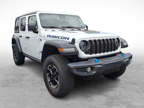 Used 2024 Jeep Wrangler Unlimited Rubicon 4xe AWD/4WD image 3