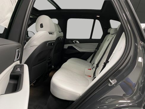 New 2026 BMW X5 xDrive40i w/ M Sport Package AWD/4WD image 31