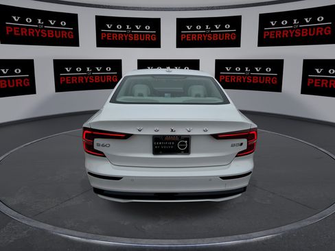 Used 2024 Volvo S60 B5 Plus w/ Climate Package image 7