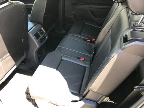 Used 2018 Volkswagen Atlas SEL image 28