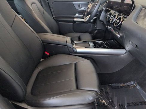 Used 2025 Mercedes-Benz GLA 250 image 27