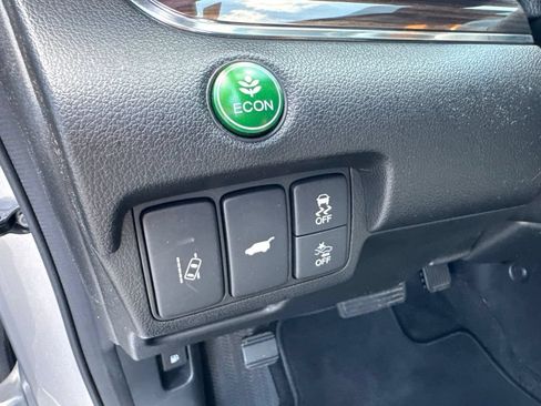 Used 2015 Honda CR-V Touring image 18