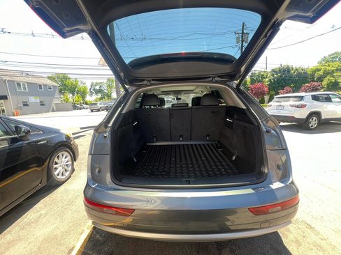 Used 2018 Audi Q5 2.0T Premium Plus w/ Premium Plus Package AWD/4WD image 9