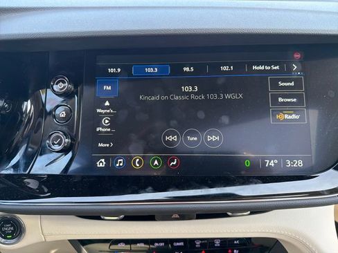 Used 2023 Buick Envision Avenir AWD/4WD image 22