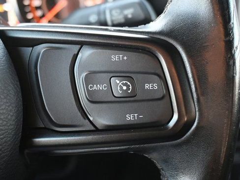 Used 2020 Jeep Wrangler Sport image 32