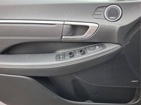 Used 2023 Hyundai Sonata Limited image 13