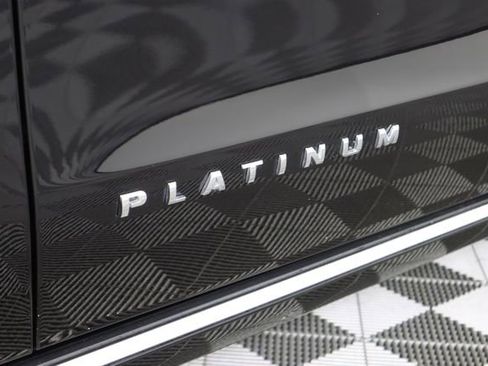 Certified 2020 Ford Expedition Platinum image 18