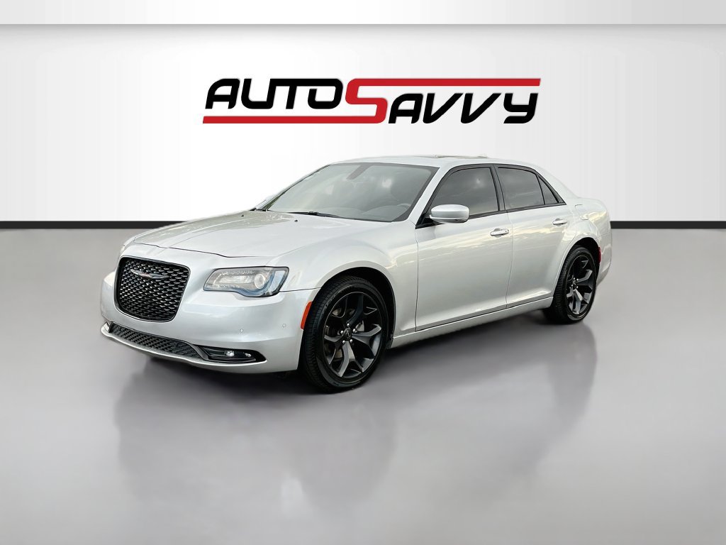Used 2023 Chrysler 300 S RWD image 3