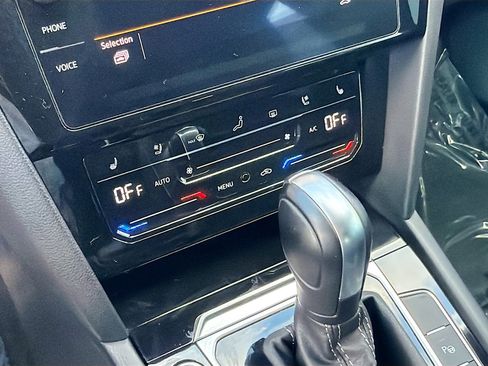 Used 2021 Volkswagen Arteon SEL Premium image 34