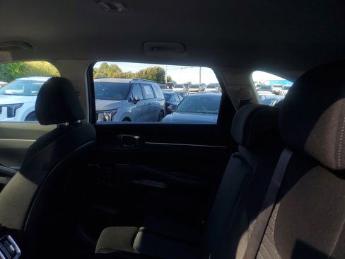 New 2026 Kia Sorento LX image 11