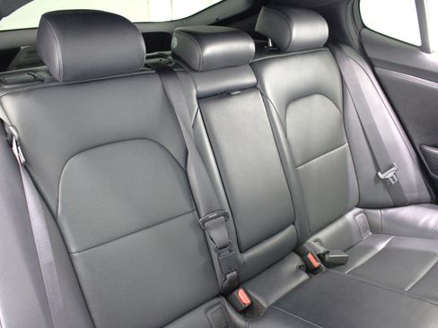 Used 2021 Kia Stinger GT image 41