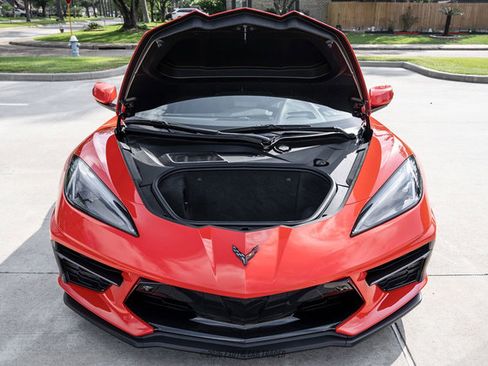 Used 2024 Chevrolet Corvette Stingray Premium Cpe w/ Z51 Performance Package RWD image 19