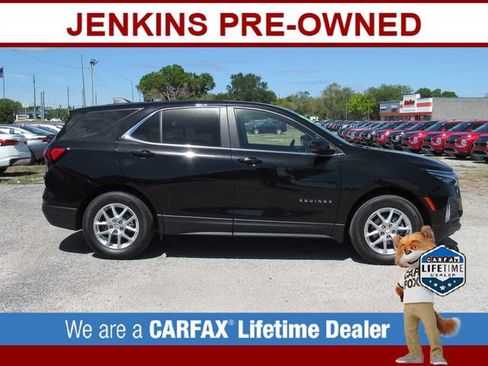 Used 2024 Chevrolet Equinox LT FWD image 2