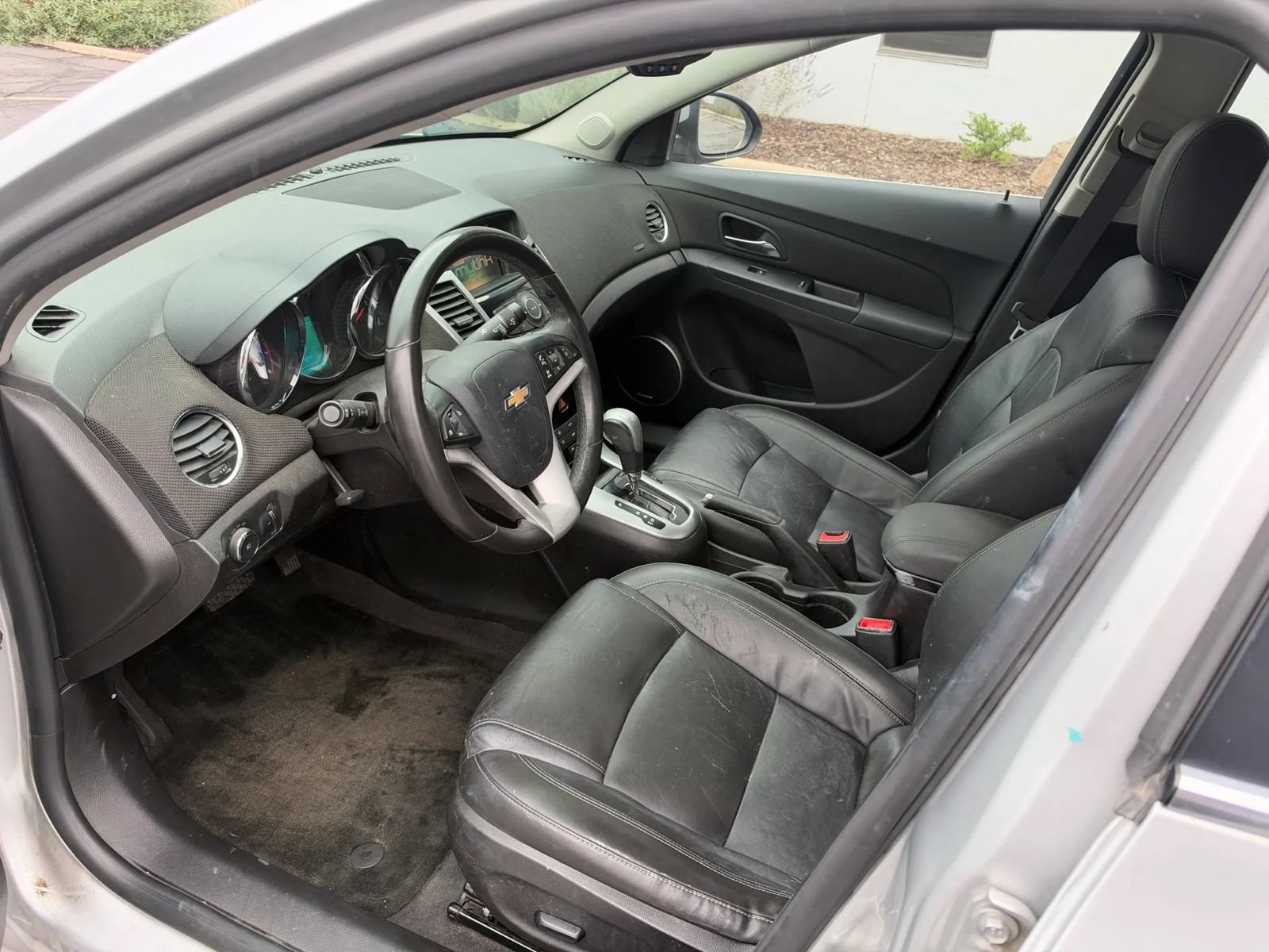 Used 2015 Chevrolet Cruze LTZ w/ Sun, Sound and Sport Package FWD image 9