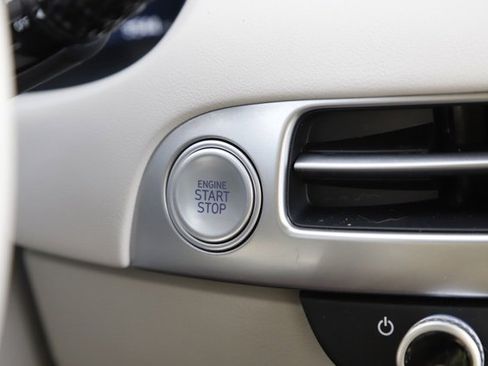 Certified 2025 Hyundai Palisade Limited image 27