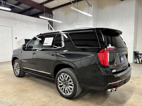 Used 2024 GMC Yukon Denali Ultimate AWD/4WD image 6