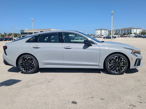 New 2026 Kia K5 GT FWD image 4
