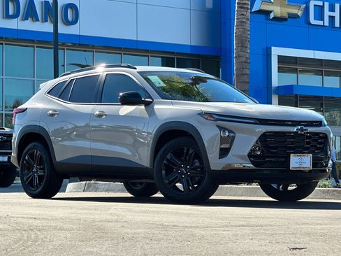 New 2026 Chevrolet Trax ACTIV image 2