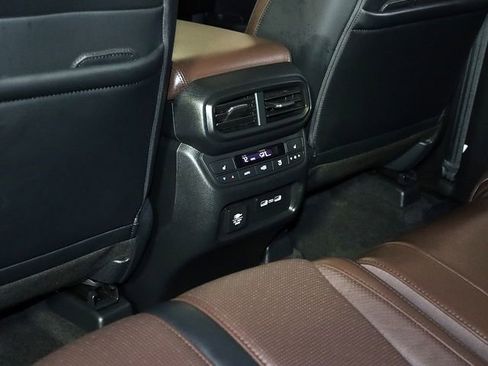 Used 2023 Honda Pilot Elite image 16