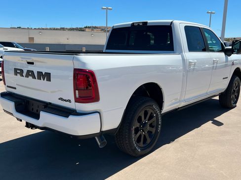 New 2026 RAM 2500 Laramie AWD/4WD image 5