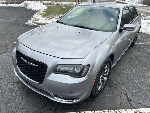 Used 2017 Chrysler 300 S w/ 300S Premium Group image 24