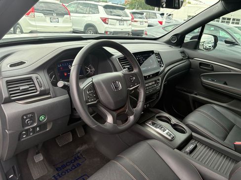 Used 2023 Honda Passport TrailSport image 16