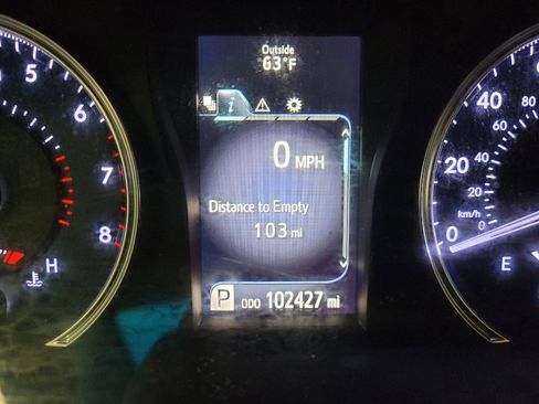 Used 2017 Toyota Camry LE FWD image 23