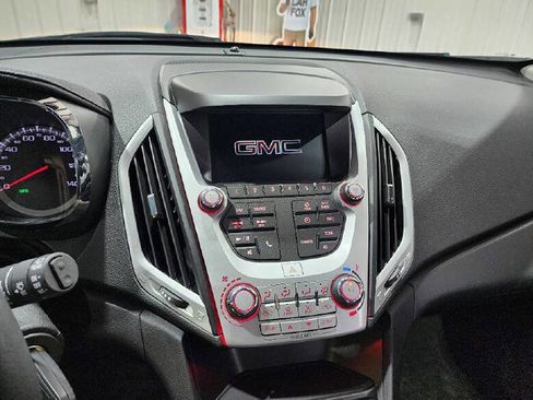 Used 2017 GMC Terrain SLE image 15