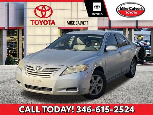 Used 2007 Toyota Camry SE image 1