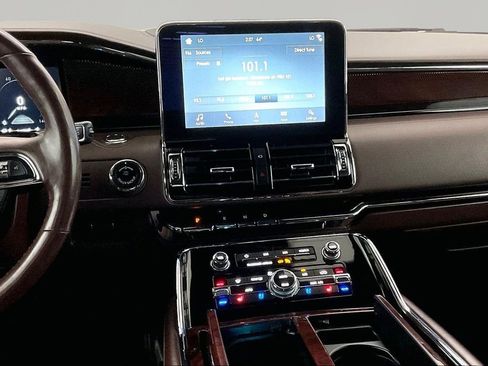 Used 2019 Lincoln Navigator Black Label AWD/4WD image 9