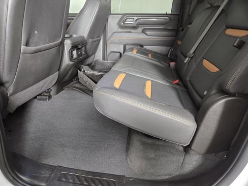 Used 2025 GMC Sierra 2500 AT4 AWD/4WD image 23